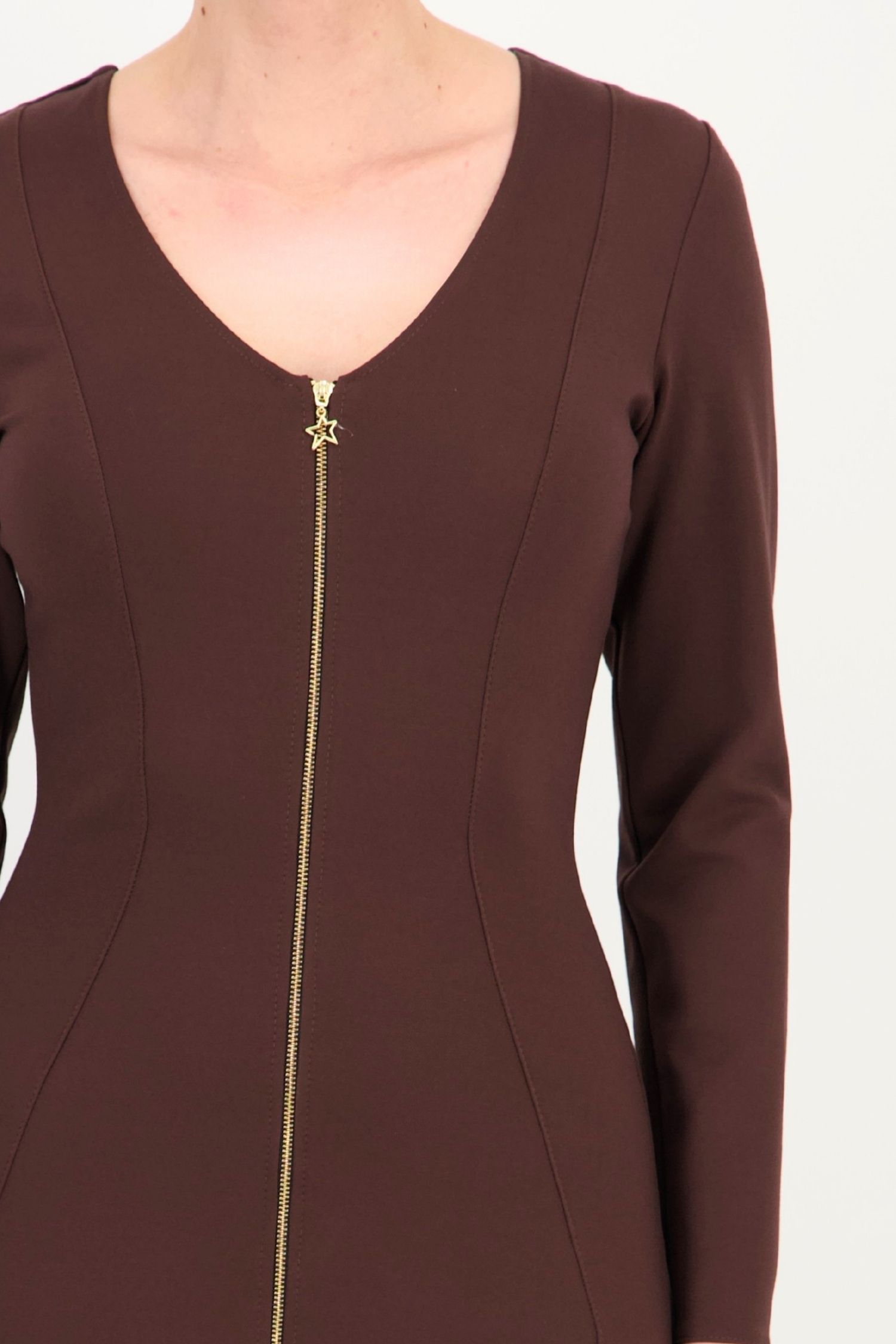 Rochie maro midi tip creion din punto cu viscoză 5 - StarShinerS.ro