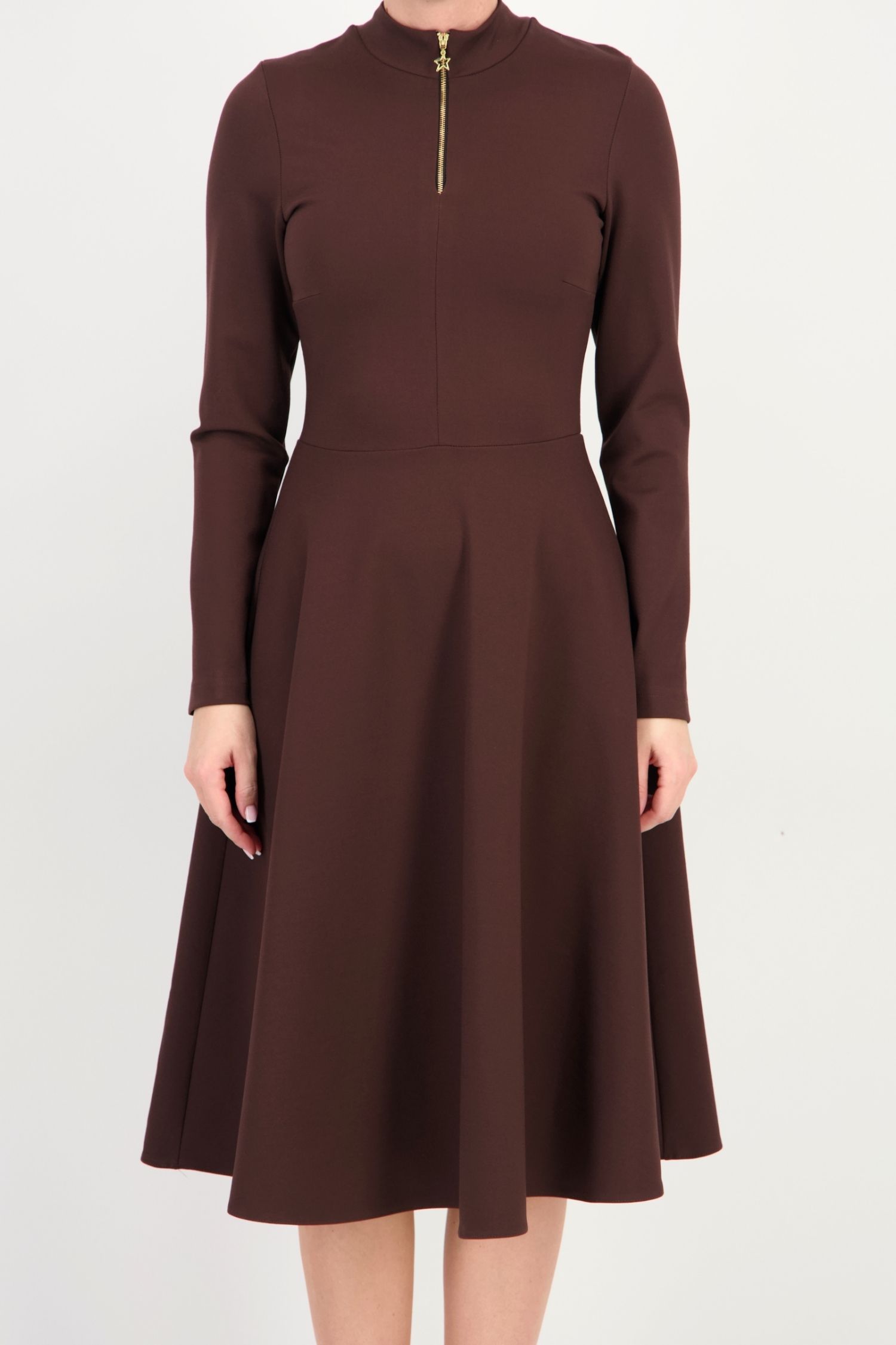 Rochie maro midi, în clos, din punto cu viscoză 3 - StarShinerS.ro