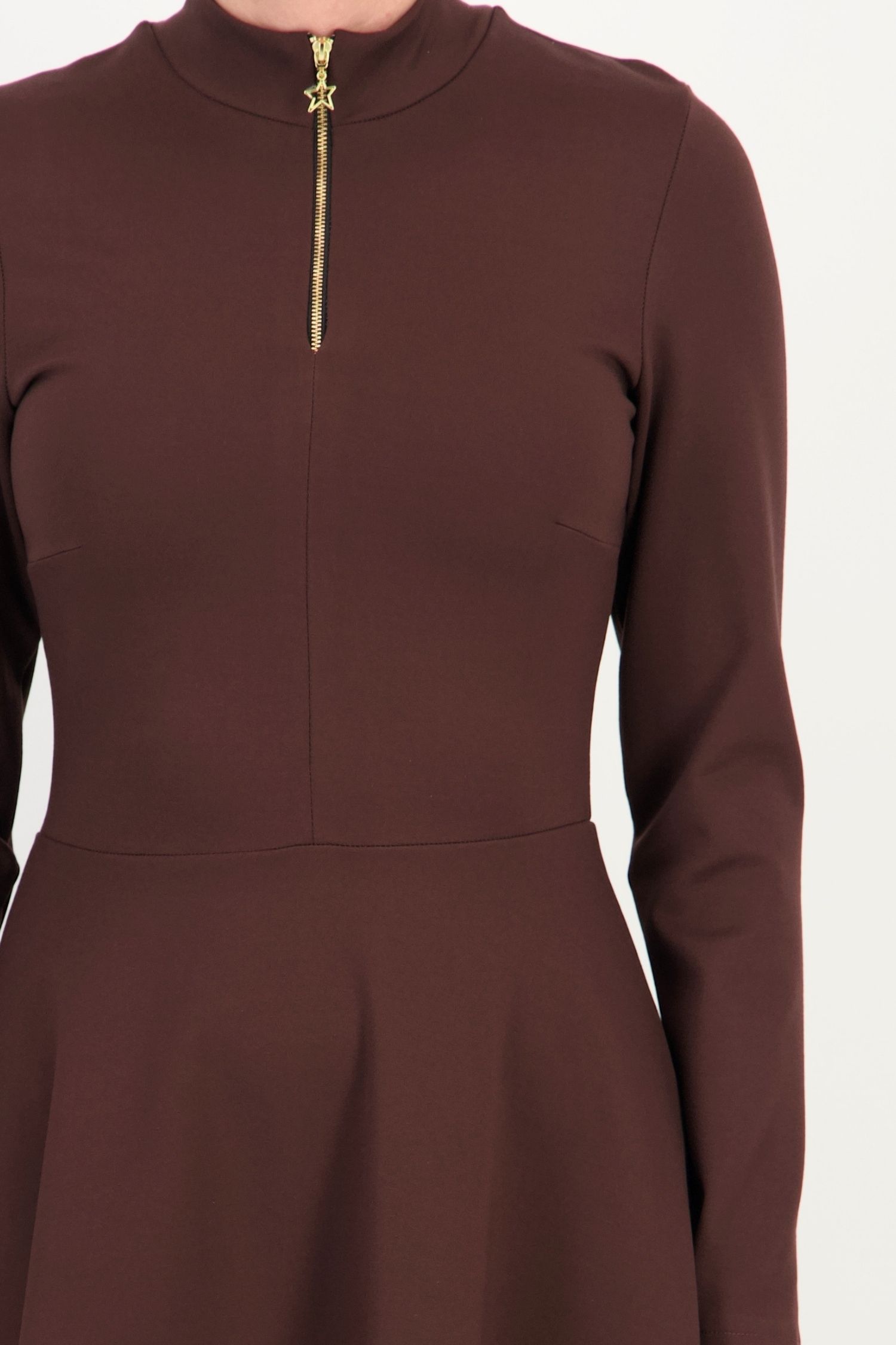 Rochie maro midi, în clos, din punto cu viscoză 5 - StarShinerS.ro