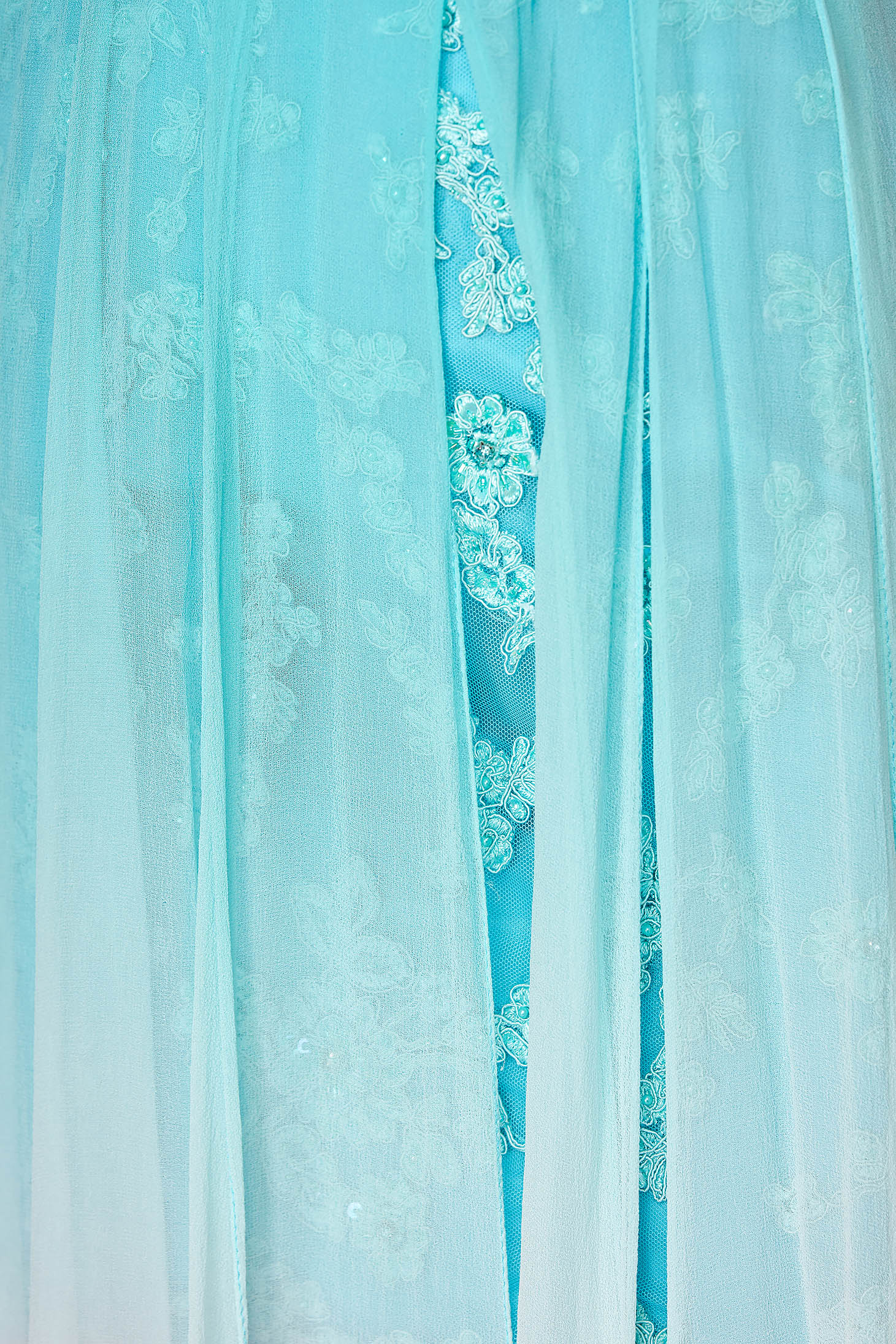 Aquakék Sherri Hill luxus ruha muszlinból flitteres díszítéssel 5 - StarShinerS.hu