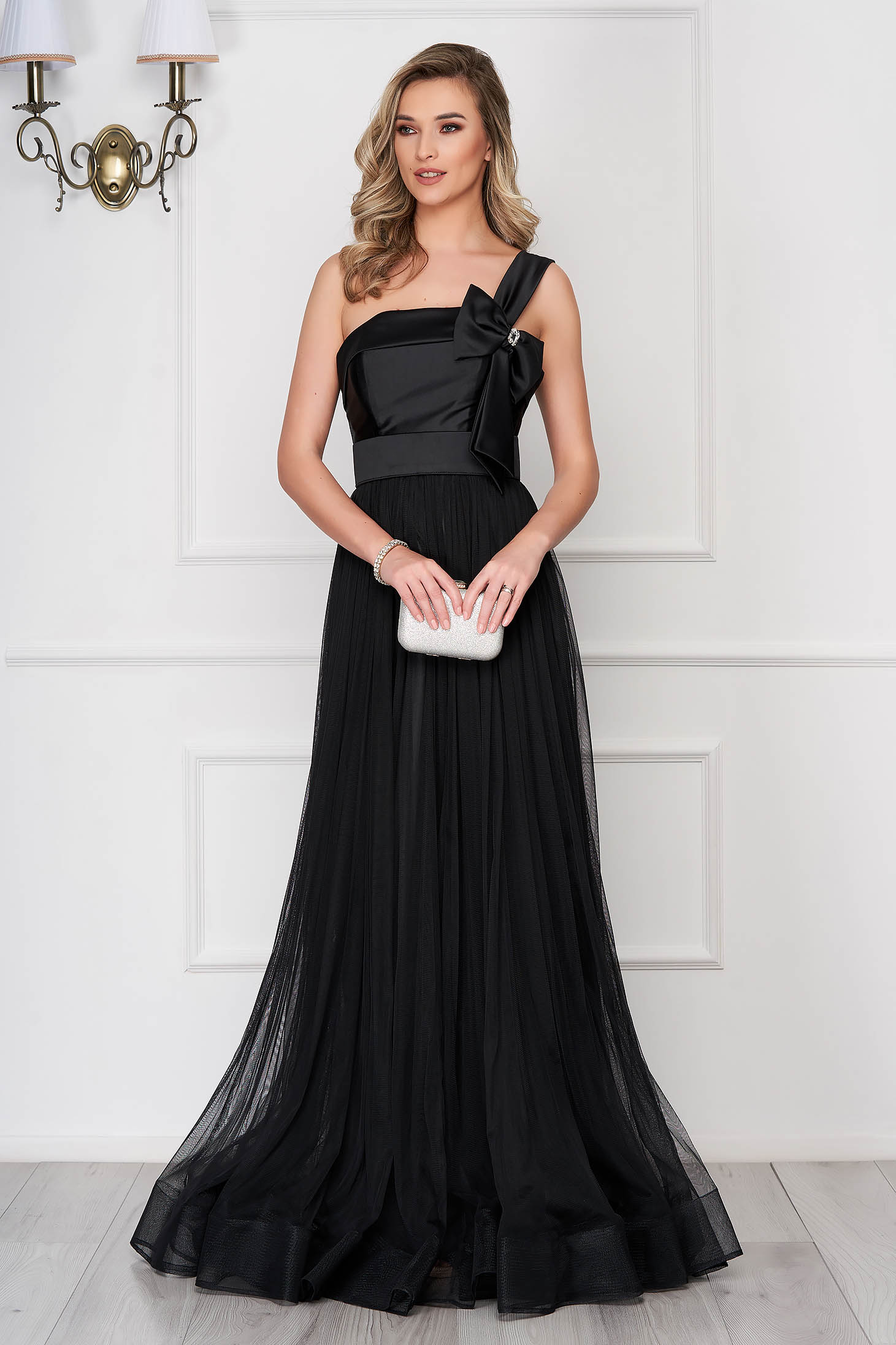 Ana Radu occasional black veil dress with bow shaped accessory 3 - StarShinerS.com