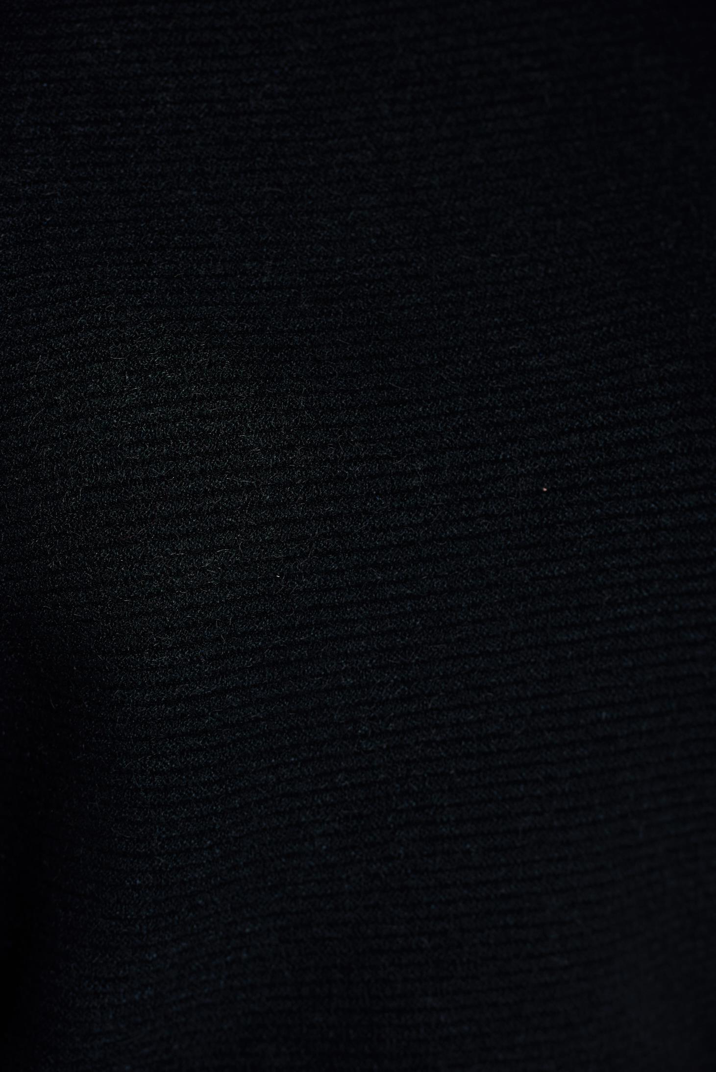 Pulover negru casual tricotat cu croi larg din material raiat 5 - StarShinerS.ro