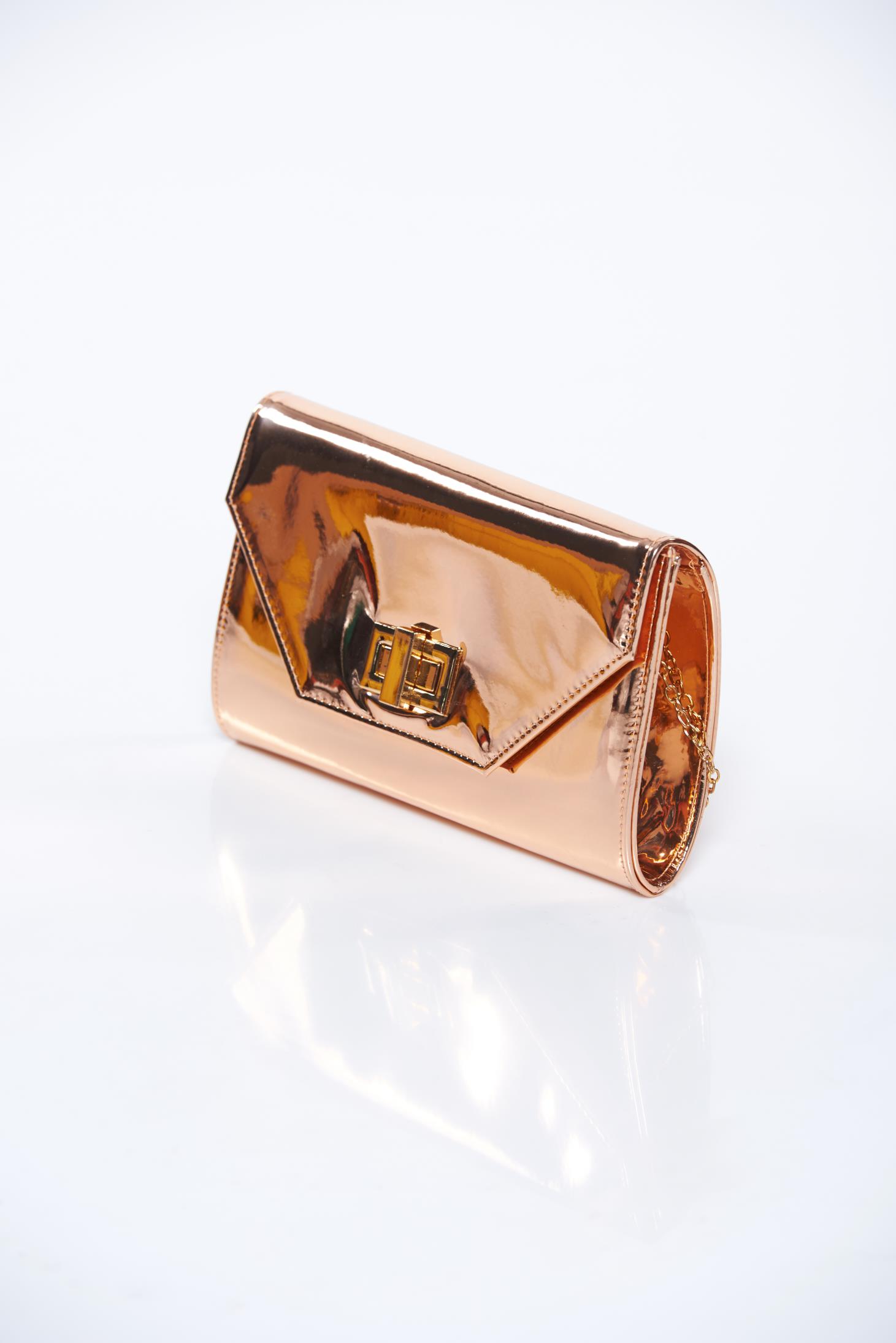 Elegant clutch in gold main image 1