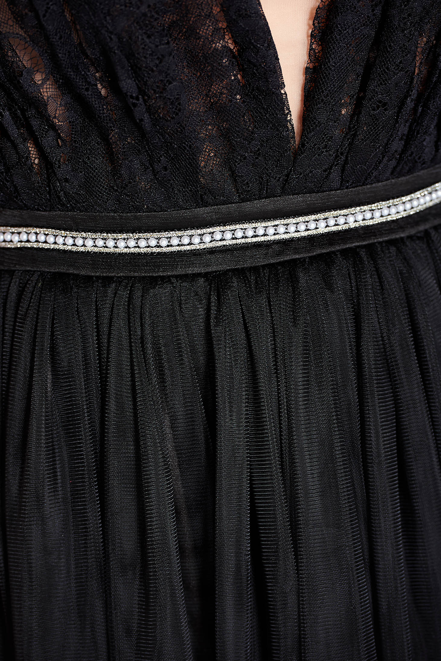 Fekete LaDonna ruha alkalmi tüll csipkés anyagból gyöngyös díszítés harang 4 - StarShinerS.hu