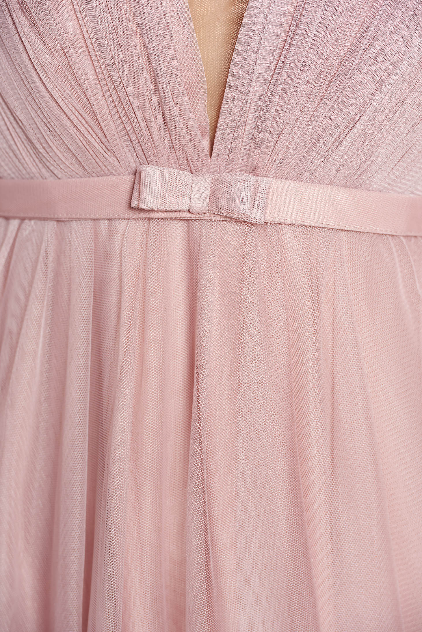 Rózsaszínű Ana Radu luxus ruha tüllből övvel ellátva mély dekoltázzsal és béléssel 4 - StarShinerS.hu