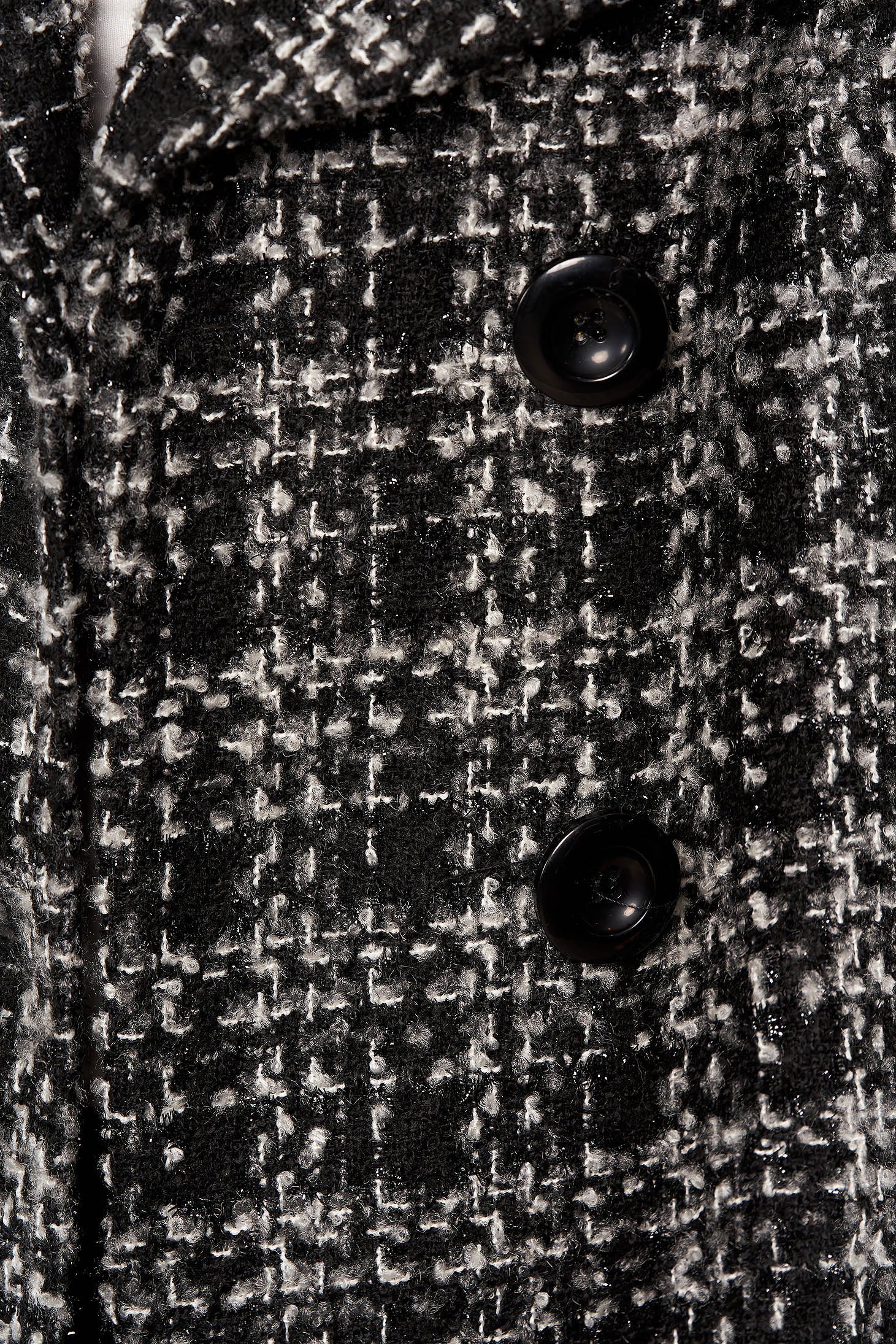 Jacheta neagra office cu un croi drept din material gros captusita pe interior 4 - StarShinerS.ro