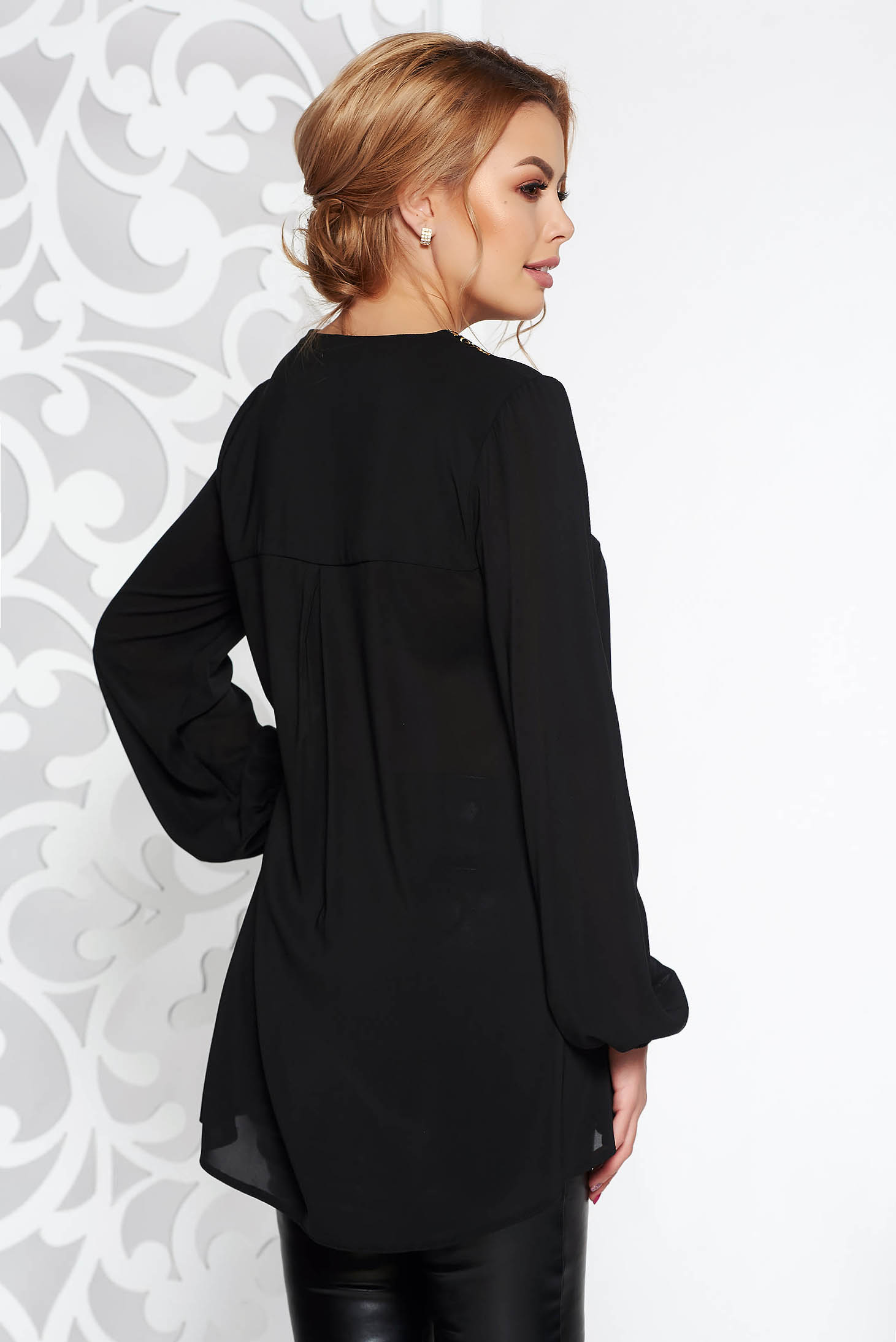 Bluza dama StarShinerS neagra eleganta cu croi larg asimetrica din voal cu guler rotunjit cu insertii de broderie 2 - StarShinerS.ro