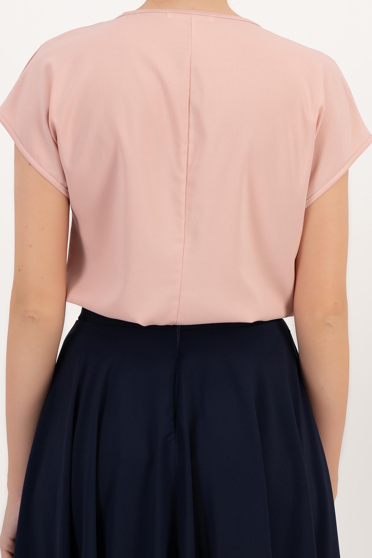 Bluza dama din voal roz-deschis cu croi larg si volanas asimetric frontal  - StarShinerS 5 - StarShinerS.ro
