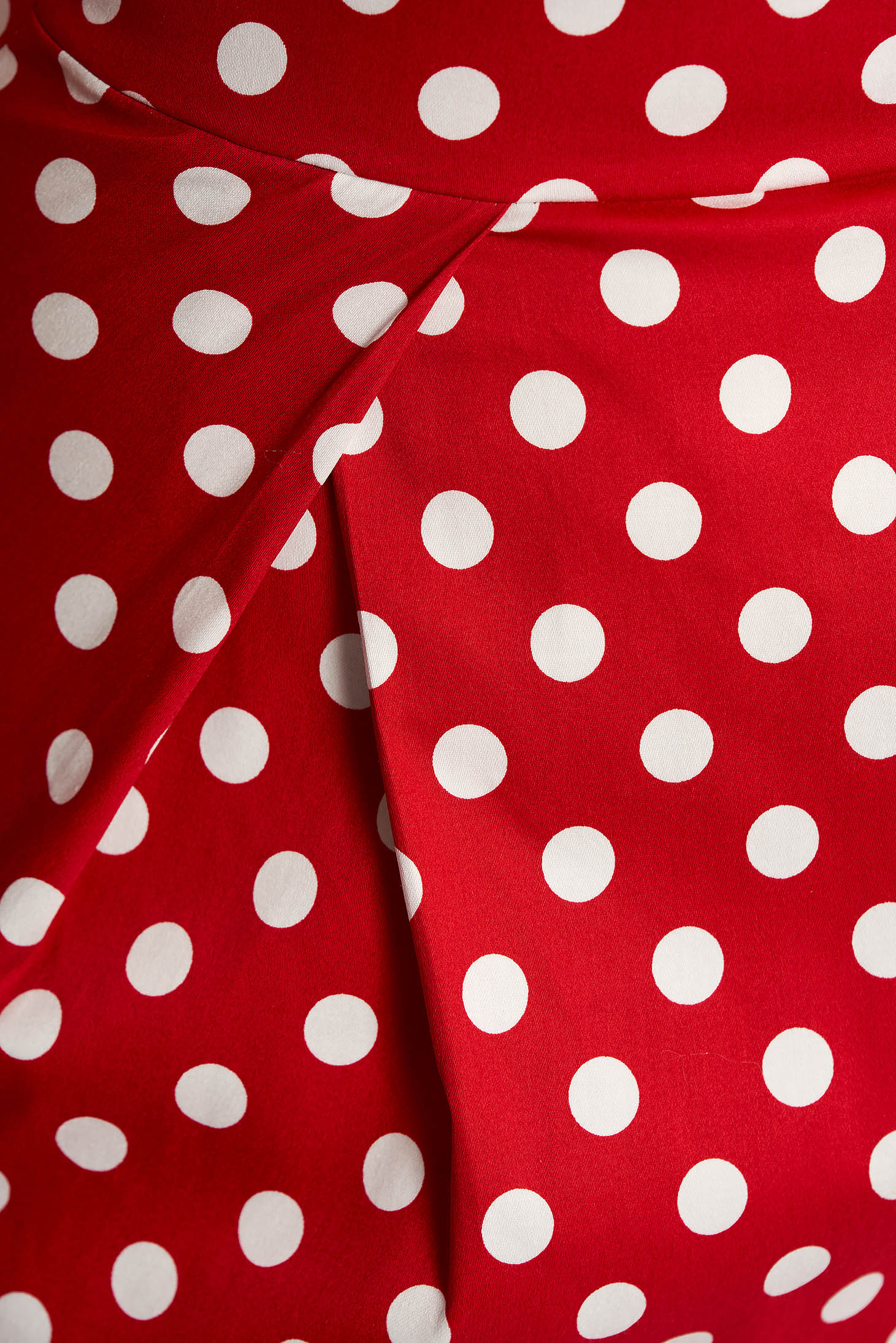 Piros casual ruha enyhén elasztikus pamut pöttyökkel 4 - StarShinerS.hu