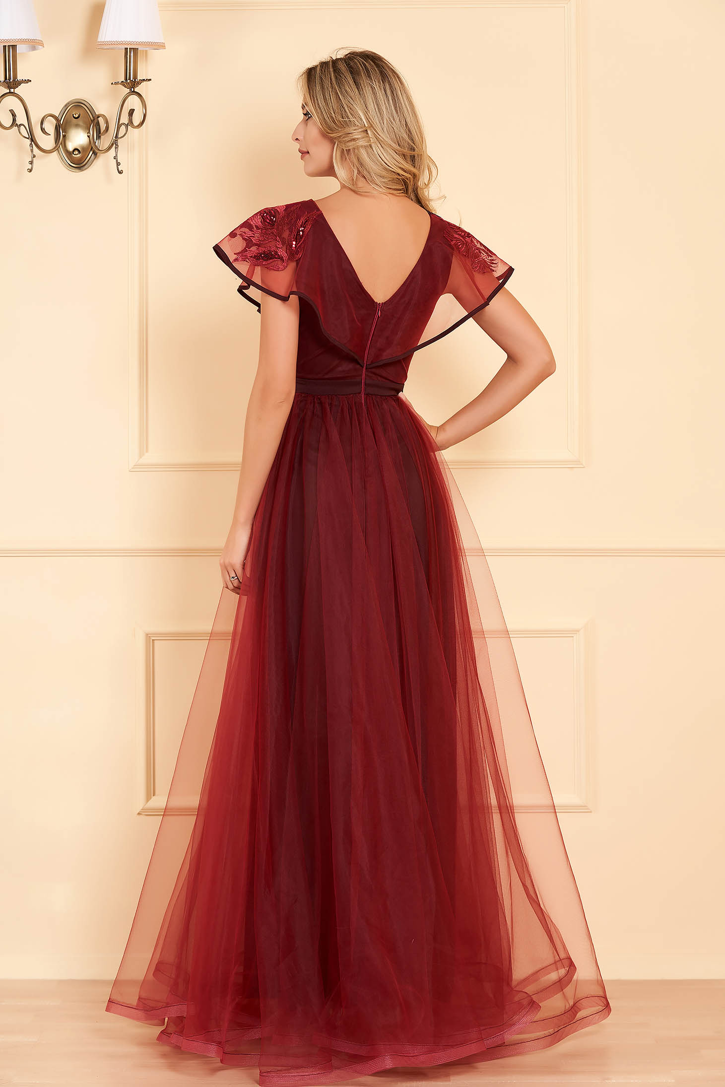 StarShinerS burgundy occasional long dress from tulle with v-neckline frilly trim around cleavage line 2 - StarShinerS.com