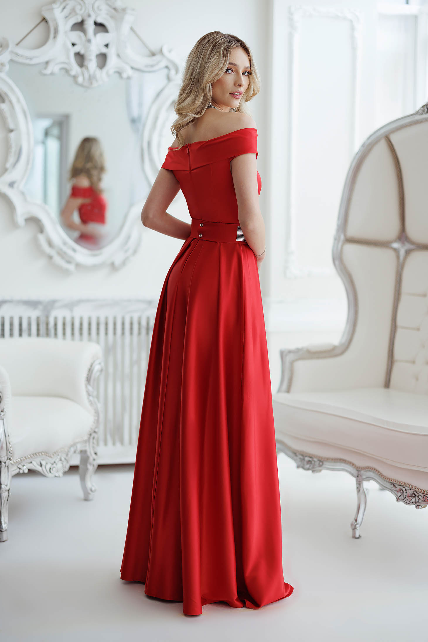 Long red taffeta dress in A-line with bare shoulders slit on the leg - Artista 2 - StarShinerS.com