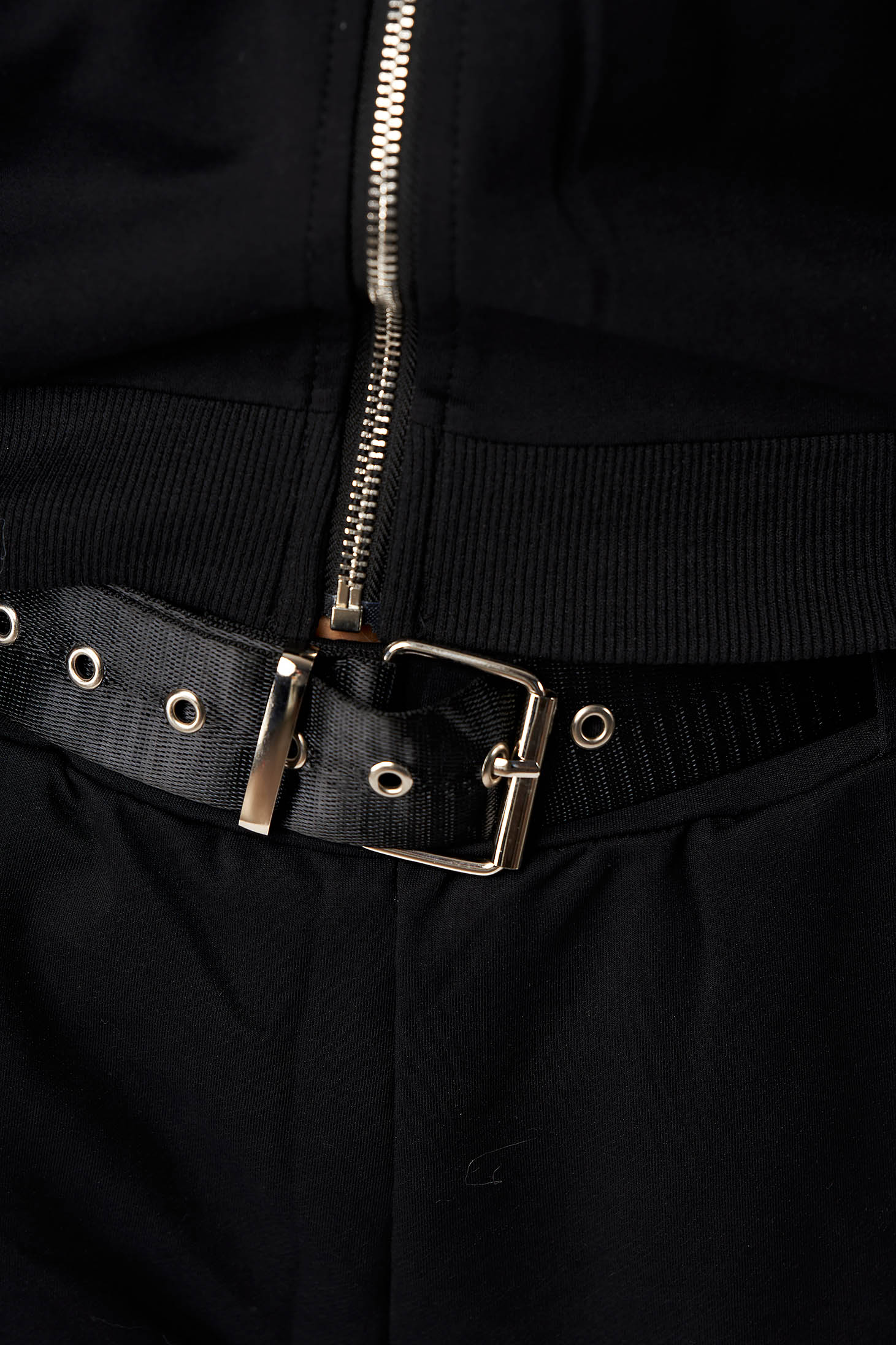 Fekete casual kétrészes sportos szett nadrággal mely övvel ellátva 4 - StarShinerS.hu