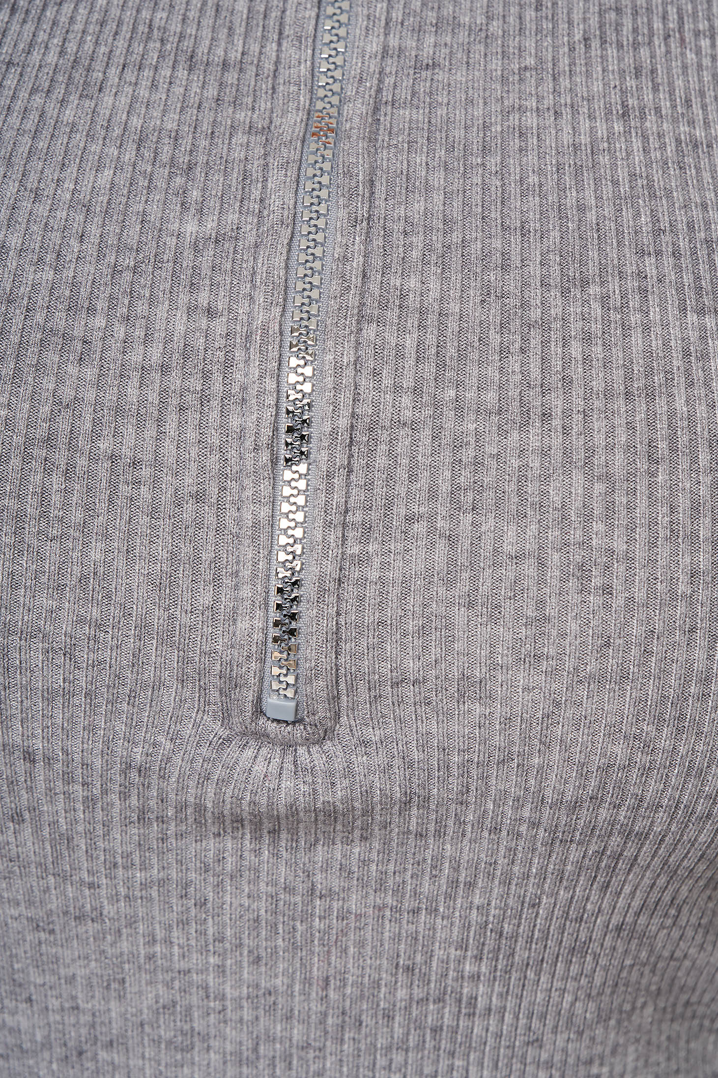 Rochie SunShine gri scurta de zi tricotata tip creion accesorizata cu fermoar 5 - StarShinerS.ro