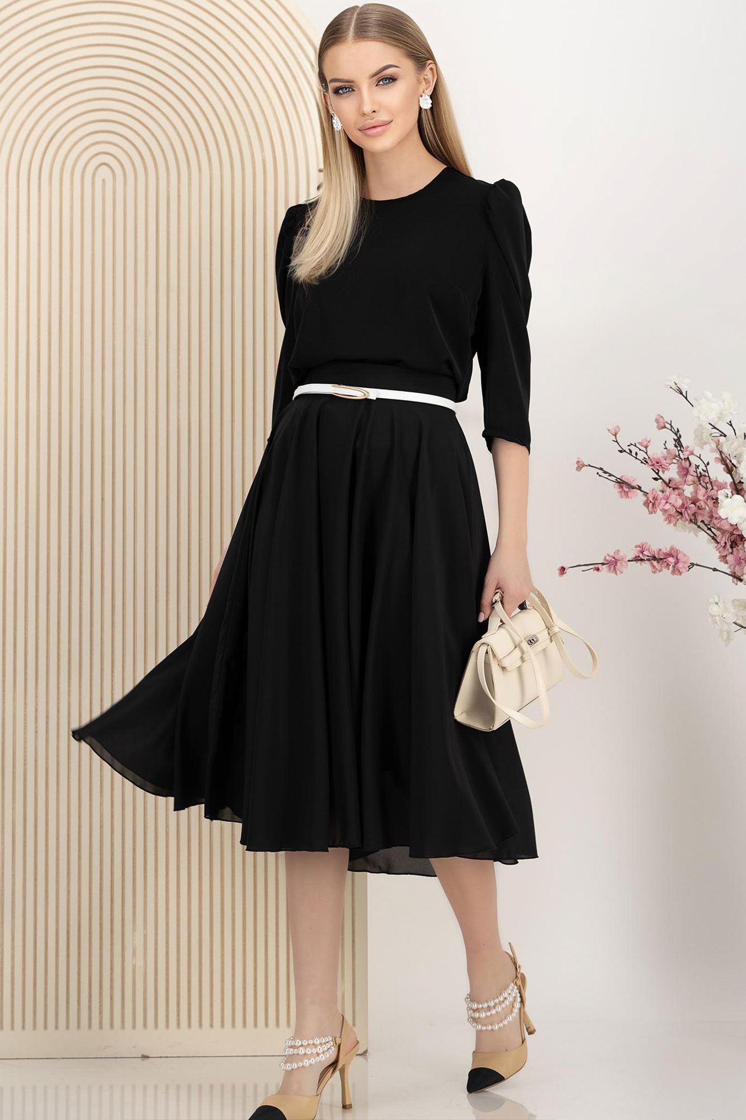 Bluza dama din material subtire neagra cu croi larg si umeri bufanti - StarShinerS 3 - StarShinerS.ro