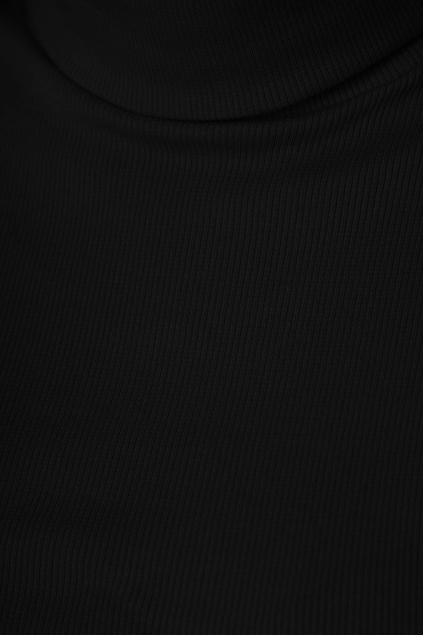 Fekete casual magasnyakú testhezálló bordázott anyagú női blúz enyhén elasztikus pamutból 4 - StarShinerS.hu