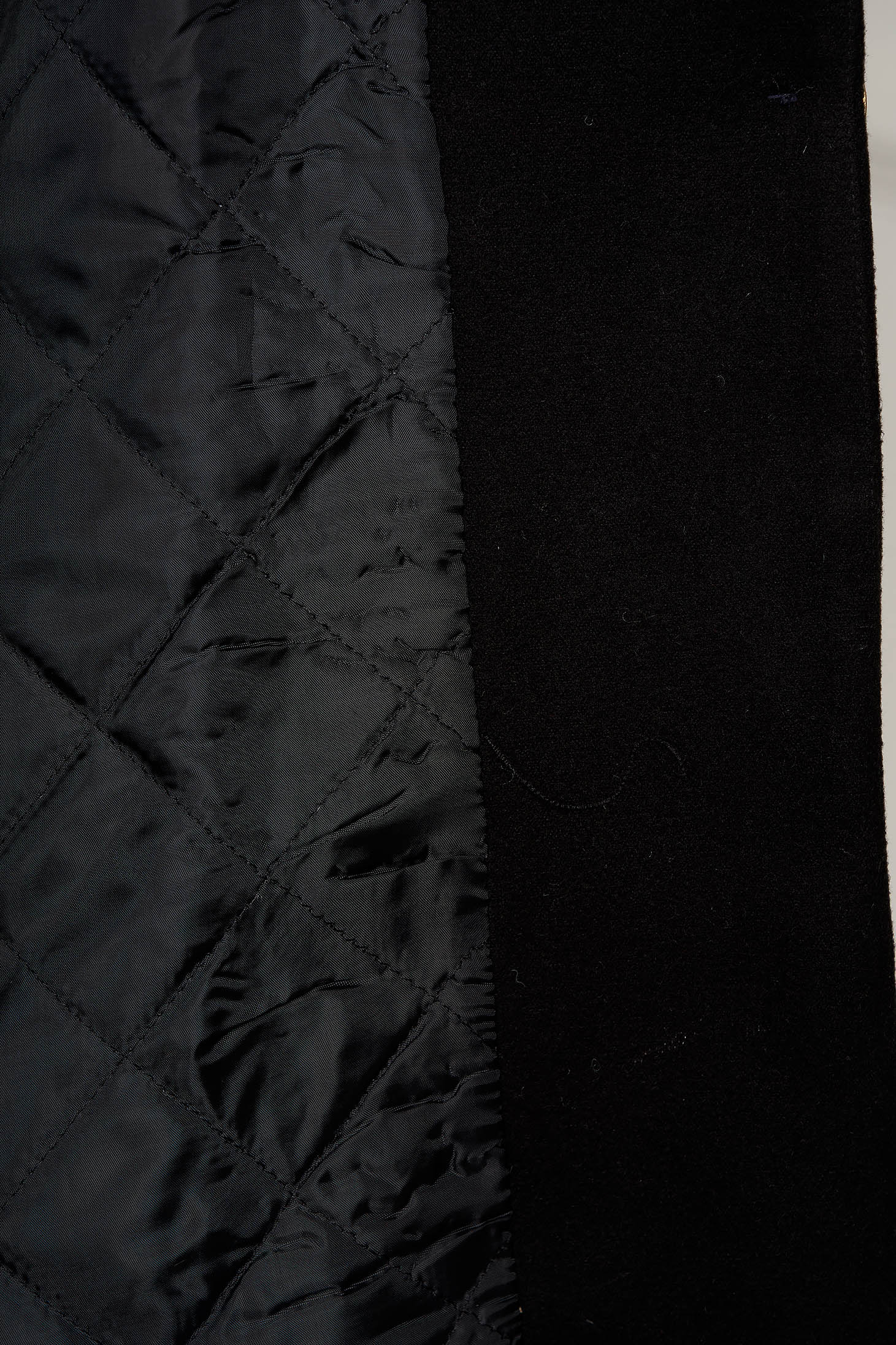 Kabát elegáns fekete szövetből harang zsebes béléssel 5 - StarShinerS.hu