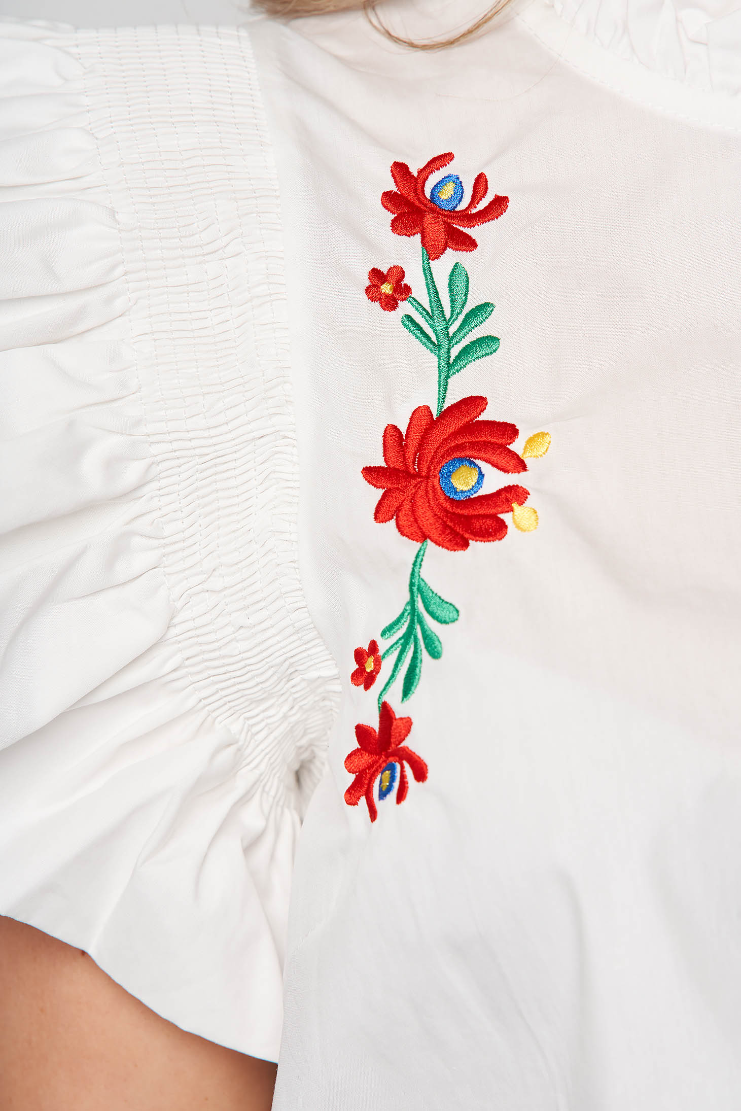 White women`s blouse with ruffle details loose fit poplin, thin cotton embroidered 4 - StarShinerS.com