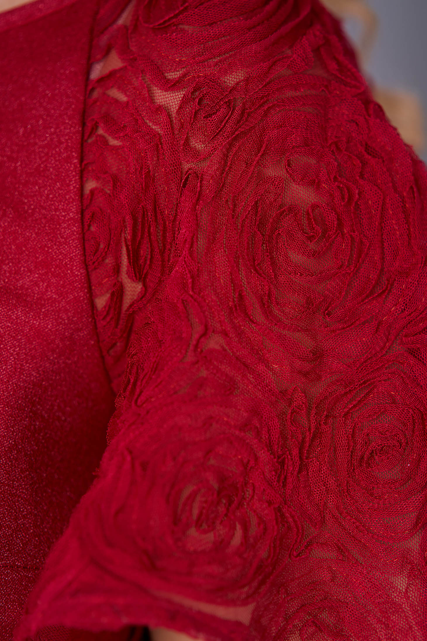 Málnapiros elegáns rövid egyenes StarShinerS ruha rugalmas anyagból 3d virágos díszítéssel 3 - StarShinerS.hu