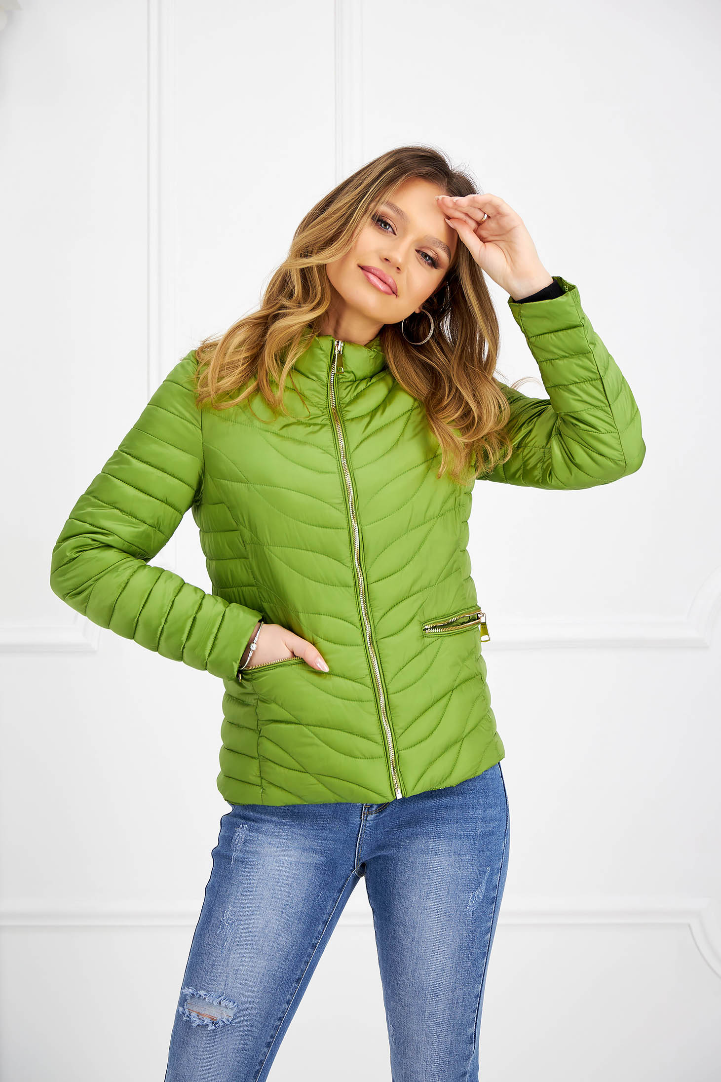 Világos zöld egyenes magas nyakú vízlepergető dzseki vékony anyagból 3 - StarShinerS.hu