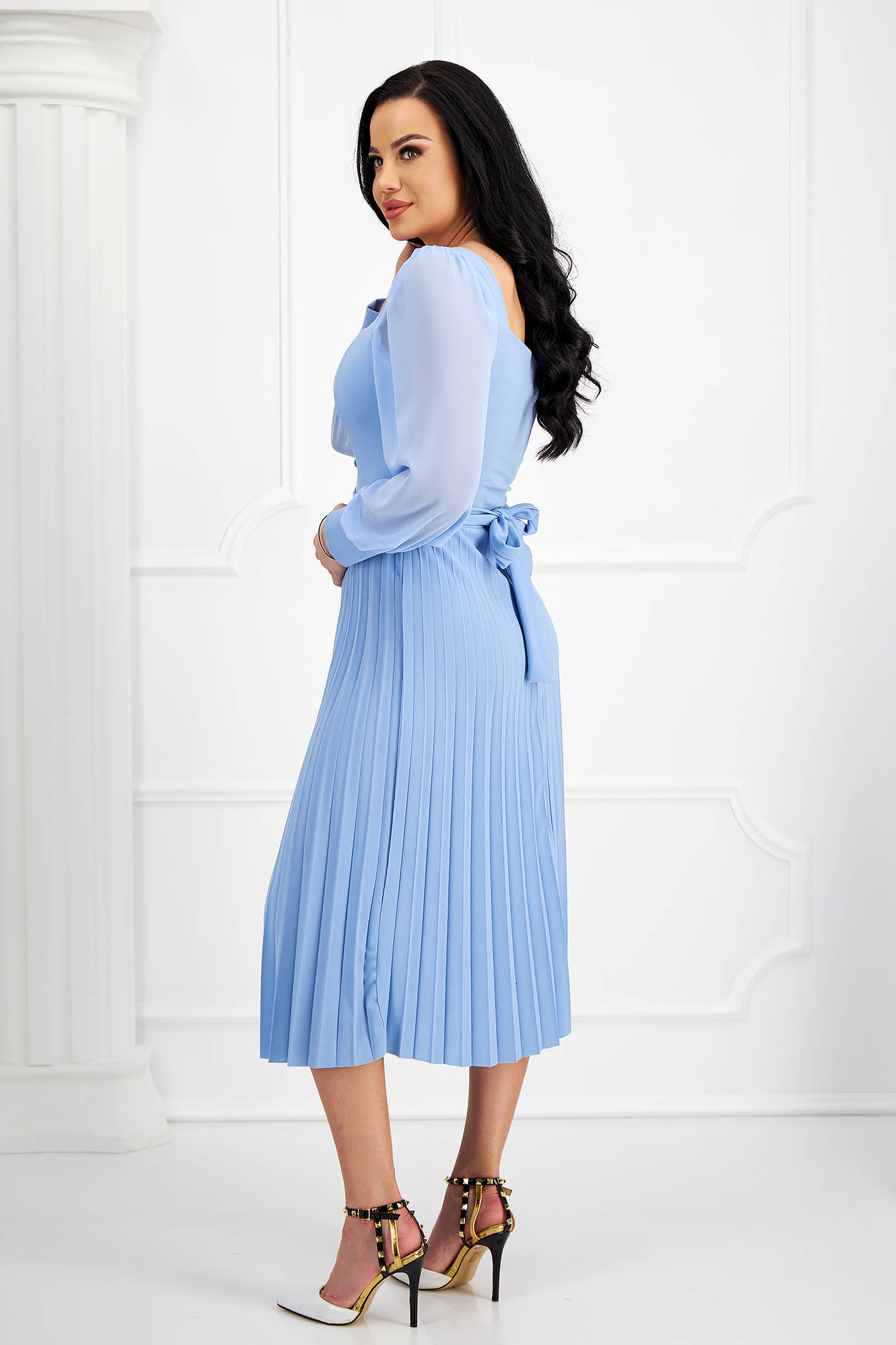 Lightblue dress pleated crepe cloche with puffed sleeves with veil sleeves 3 - StarShinerS.com