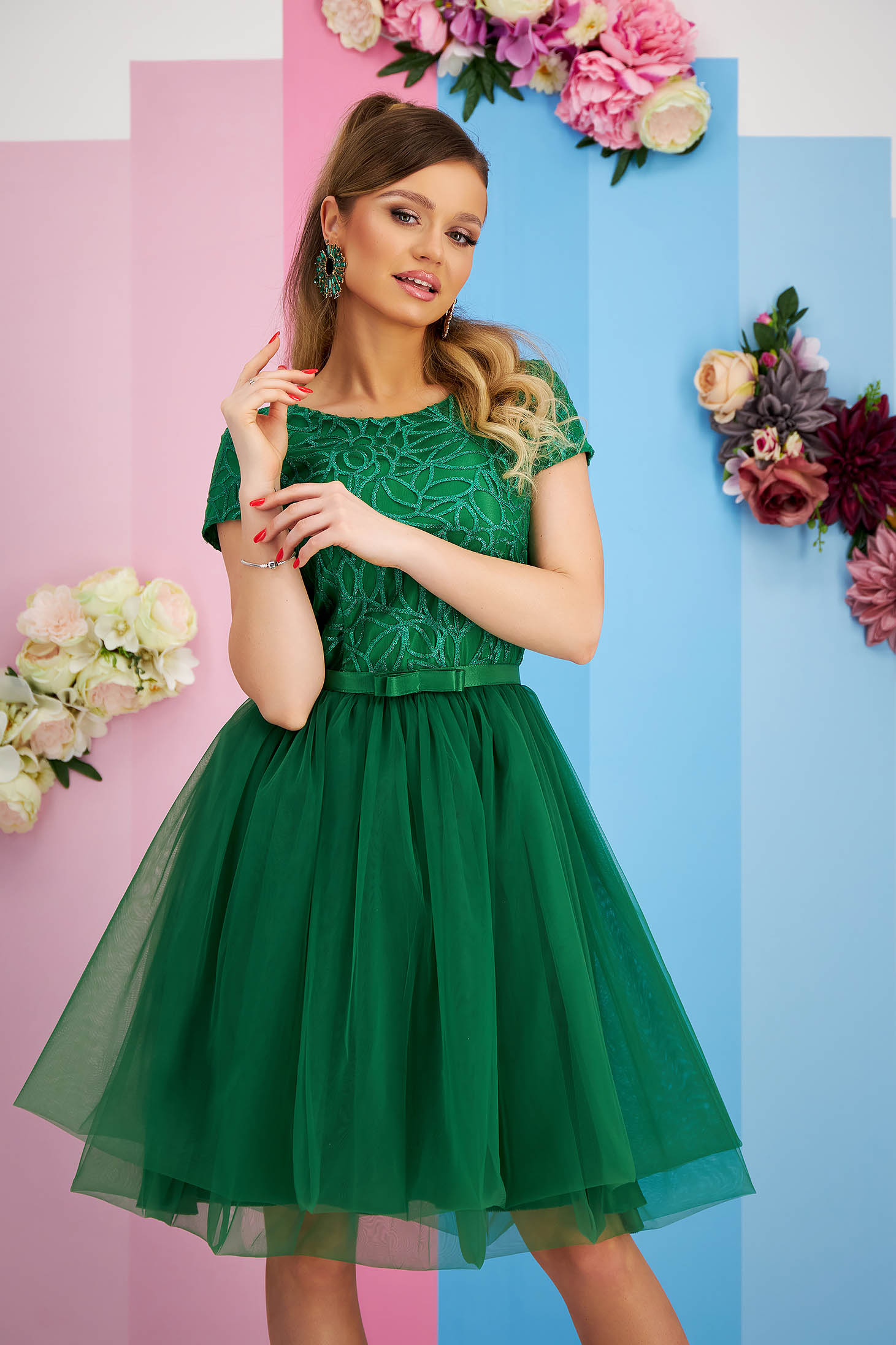 Green tulle and lace dress in a skater style with glitter applications - StarShinerS 4 - StarShinerS.com