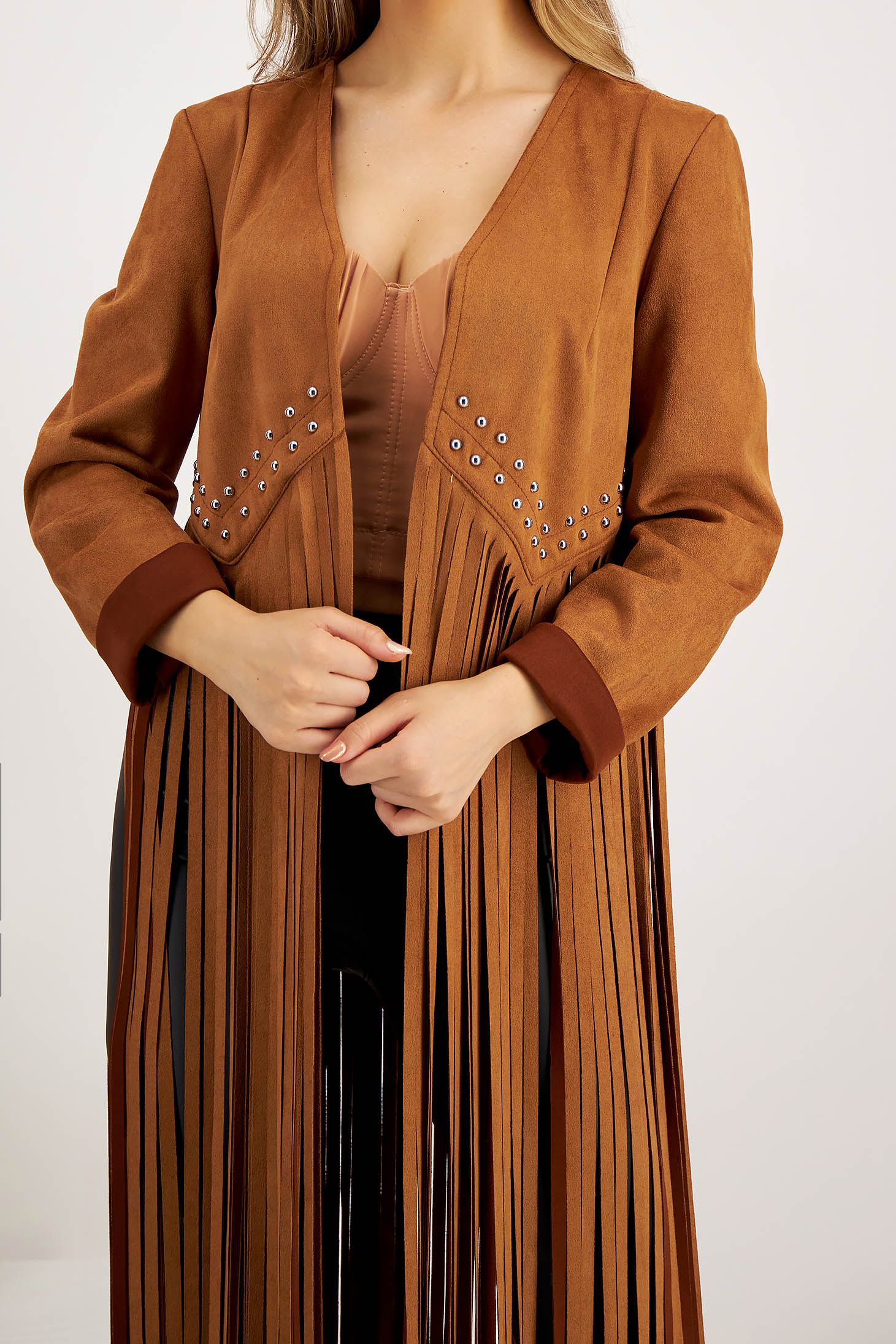 Brown cardigan from ecological leather from suede fringes with metallic spikes 2 - StarShinerS.com
