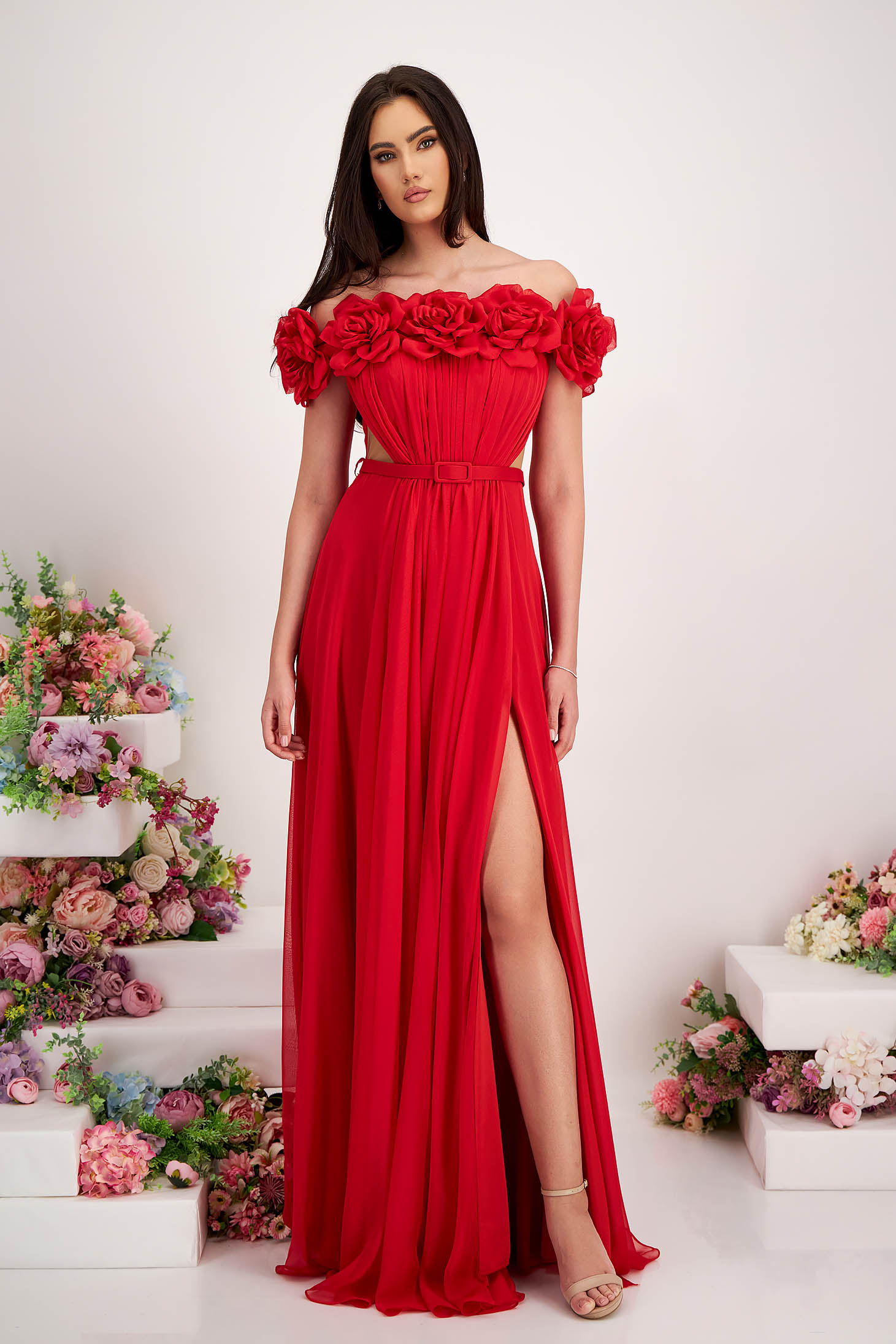 Rochie din voal rosie lunga in clos cu flori 3D si umeri goi 6 - StarShinerS.ro
